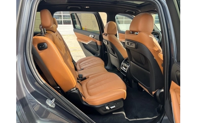 BMW X7 M-PK* 7 PASS* 5-ZONE CLIM* M-BRAKES* PANO - автомобили, коли, обяви за нови и употребявани 12