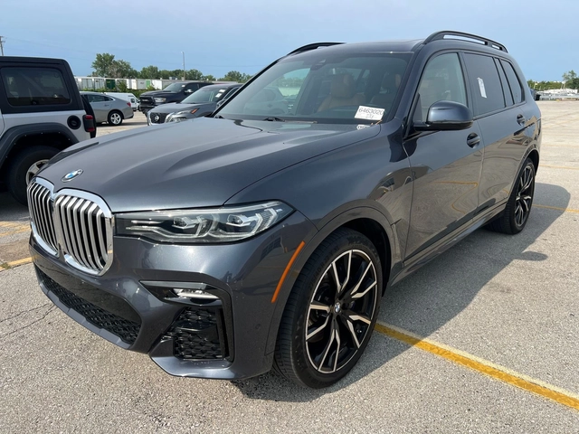 BMW X7 M-PK* 7 PASS* 5-ZONE CLIM* M-BRAKES* PANO - автомобили, коли, обяви за нови и употребявани 1