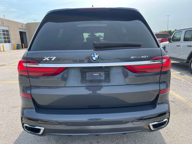 BMW X7 M-PK* 7 PASS* 5-ZONE CLIM* M-BRAKES* PANO - автомобили, коли, обяви за нови и употребявани 4