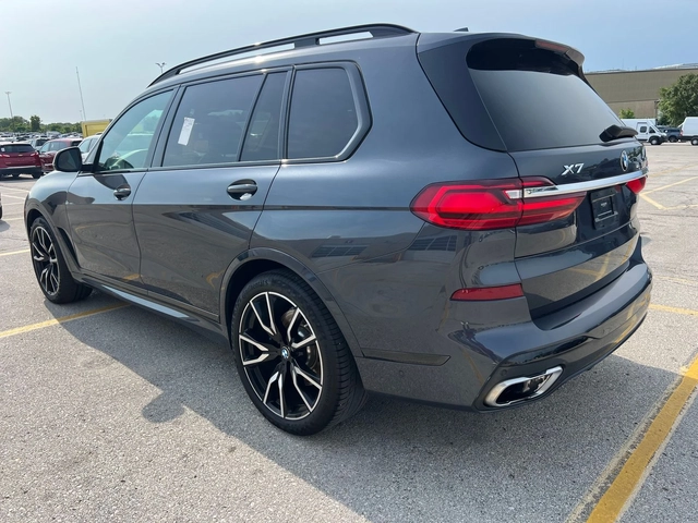 BMW X7 M-PK* 7 PASS* 5-ZONE CLIM* M-BRAKES* PANO - автомобили, коли, обяви за нови и употребявани 5