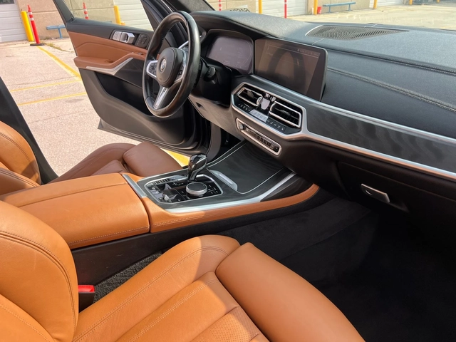 BMW X7 M-PK* 7 PASS* 5-ZONE CLIM* M-BRAKES* PANO - автомобили, коли, обяви за нови и употребявани 8