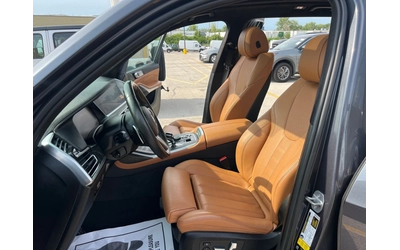 BMW X7 M-PK* 7 PASS* 5-ZONE CLIM* M-BRAKES* PANO - автомобили, коли, обяви за нови и употребявани 9