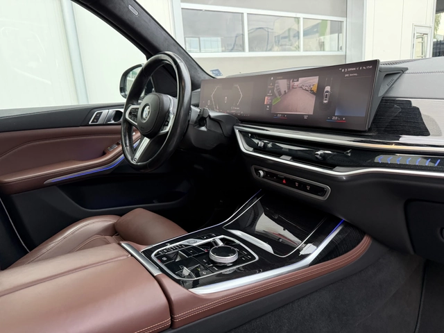 BMW X7 xDrive40i - автомобили, коли, обяви за нови и употребявани 16