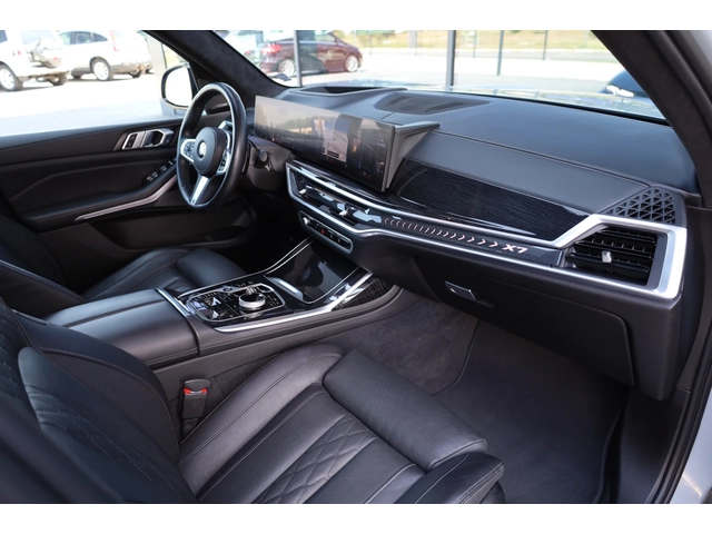 BMW X7 M SPORT PRO* XDRIVE* SWAROVSKI* SKY LOUNGE* 360* - автомобили, коли, обяви за нови и употребявани 14