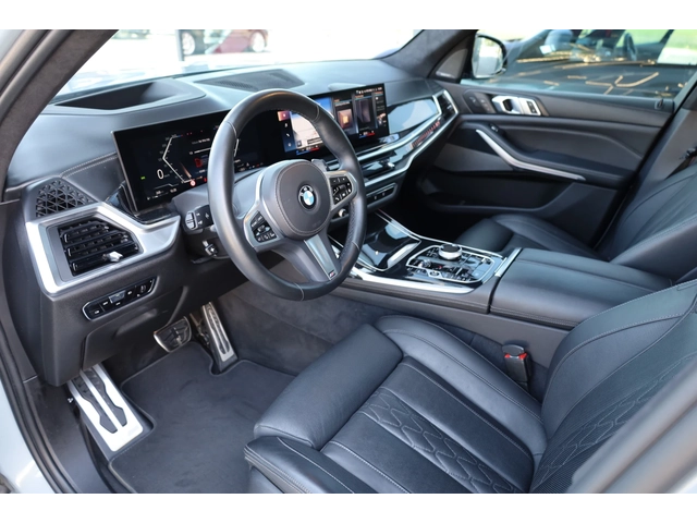 BMW X7 M SPORT PRO* XDRIVE* SWAROVSKI* SKY LOUNGE* 360* - автомобили, коли, обяви за нови и употребявани 8