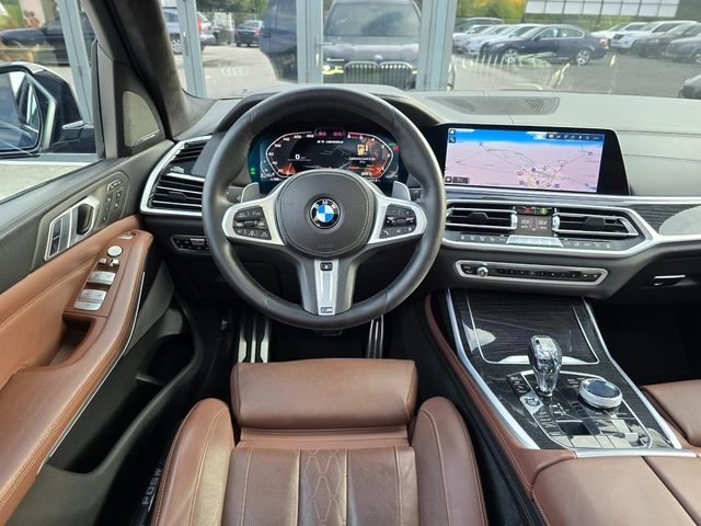 BMW X7 M50 d X drive* M pack* Individual* Pano* 7 mesta* - автомобили, коли, обяви за нови и употребявани 11
