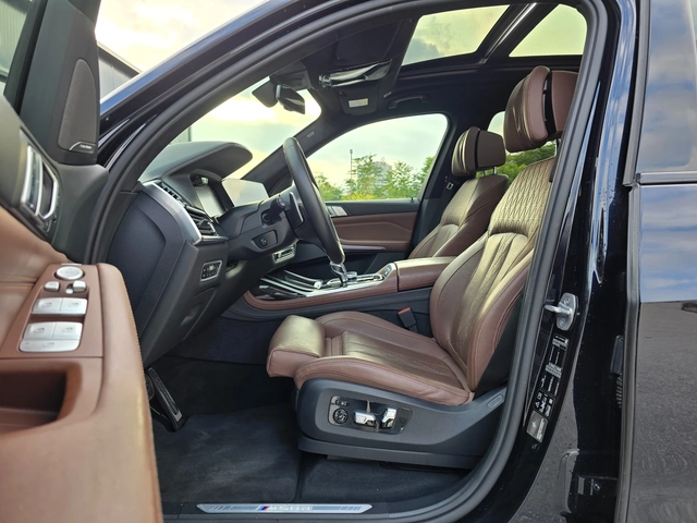 BMW X7 M50 d X drive* M pack* Individual* Pano* 7 mesta* - автомобили, коли, обяви за нови и употребявани 6