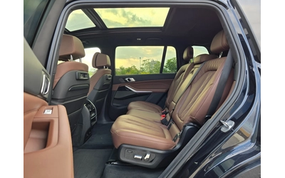 BMW X7 M50 d X drive* M pack* Individual* Pano* 7 mesta* - автомобили, коли, обяви за нови и употребявани 8