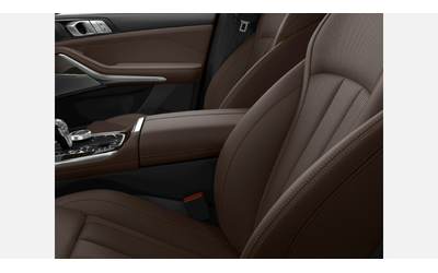 BMW X7 M50i - автомобили, коли, обяви за нови и употребявани 8