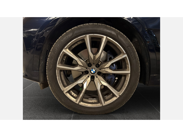 BMW X7 M50i - автомобили, коли, обяви за нови и употребявани 4