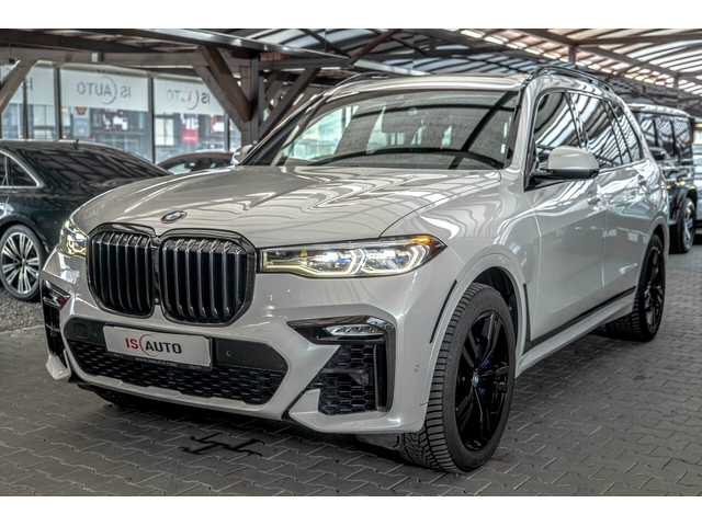 BMW X7 M50i/Harman Kardon/SKY Lounge/Кристал/Камера 360/HuD - автомобили, коли, обяви за нови и употребявани 2