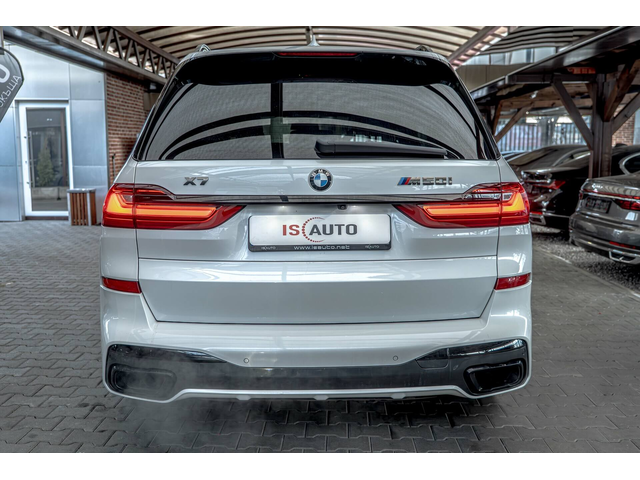 BMW X7 M50i/Harman Kardon/SKY Lounge/Кристал/Камера 360/HuD - автомобили, коли, обяви за нови и употребявани 3