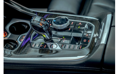 BMW X7 M50i/Harman Kardon/SKY Lounge/Кристал/Камера 360/HuD - автомобили, коли, обяви за нови и употребявани 9