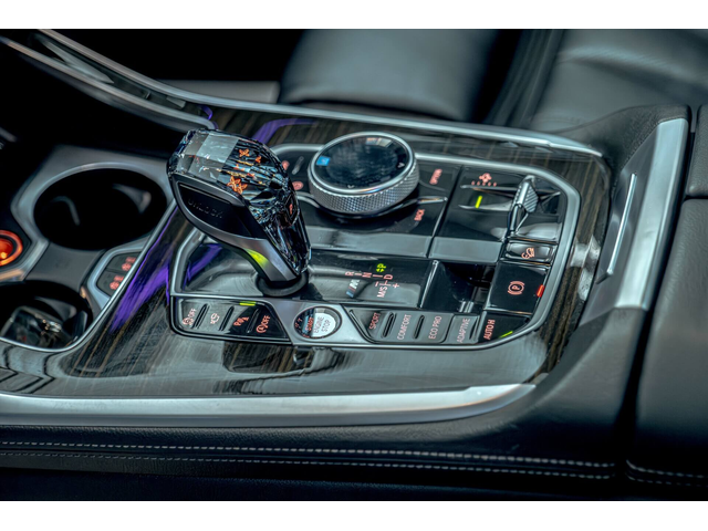 BMW X7 M50i/Harman Kardon/SKY Lounge/Кристал/Камера 360/HuD - автомобили, коли, обяви за нови и употребявани 9