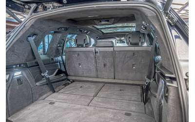 BMW X7 M60i/Harman Kardon/Swarovski/Pano./Алкантар/6+1/Камера 360 - автомобили, коли, обяви за нови и употребявани 9