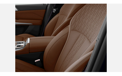 BMW X7 M60i xDrive - автомобили, коли, обяви за нови и употребявани 8