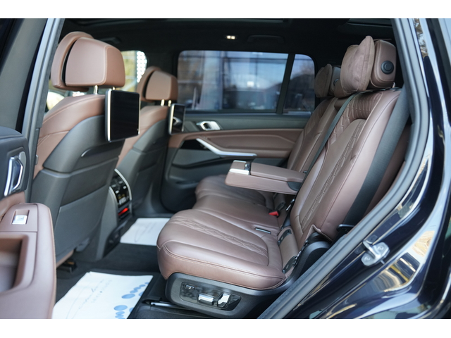 BMW X7 X7 3.0d xDrive M Package Individual Shadow Line - автомобили, коли, обяви за нови и употребявани 12