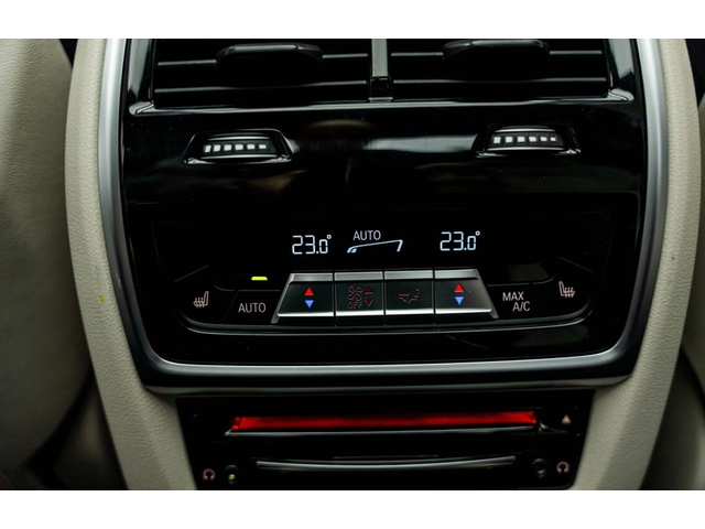 BMW X7 X7 30d xDrive - автомобили, коли, обяви за нови и употребявани 10