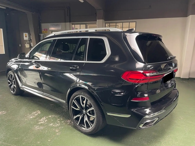 BMW X7 X7 4.0d xDrive M-Pack - автомобили, коли, обяви за нови и употребявани 2