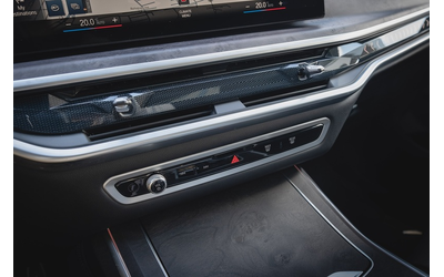 BMW X7 X7 40d xDrive M Pack - автомобили, коли, обяви за нови и употребявани 9