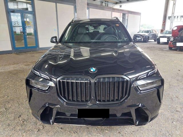 BMW X7 X7 xDrive 40d - автомобили, коли, обяви за нови и употребявани 1