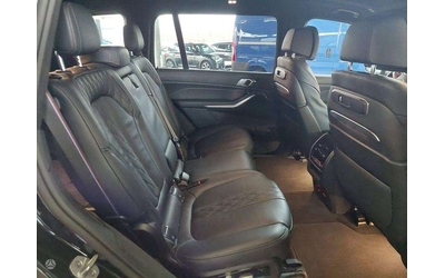 BMW X7 X7 xDrive 40d - автомобили, коли, обяви за нови и употребявани 7