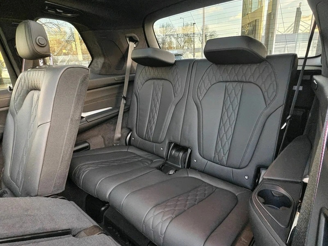 BMW X7 X7 
xDrive 40d M-Sport Pro - автомобили, коли, обяви за нови и употребявани 10