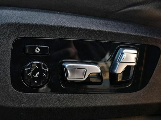 BMW X7 X7 
xDrive 40d M-Sport Pro - автомобили, коли, обяви за нови и употребявани 6