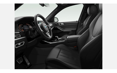 BMW X7 xDrive40d - автомобили, коли, обяви за нови и употребявани 7