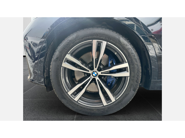 BMW X7 xDrive40d - автомобили, коли, обяви за нови и употребявани 4