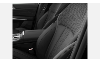 BMW X7 xDrive40d - автомобили, коли, обяви за нови и употребявани 8