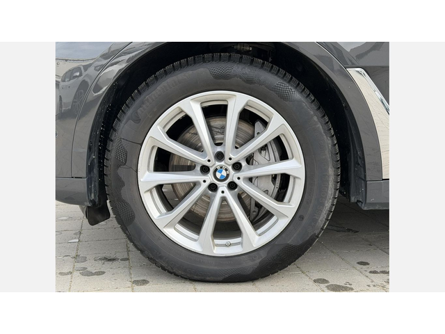 BMW X7 xDrive40d - автомобили, коли, обяви за нови и употребявани 3