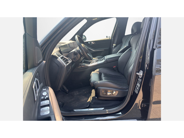 BMW X7 xDrive40i - автомобили, коли, обяви за нови и употребявани 5