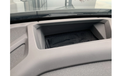 BMW XM Bowers&Wilkins - автомобили, коли, обяви за нови и употребявани 9