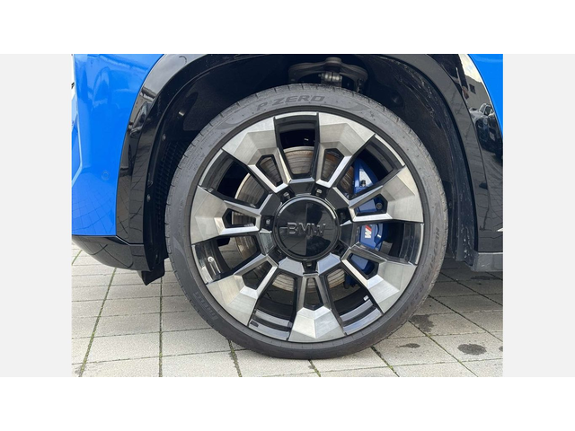 BMW XM - автомобили, коли, обяви за нови и употребявани 4