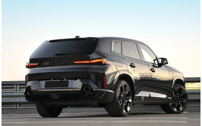 bmw-xm-xm-4-4-v8-plug-in-hybrid-xdrive - 2