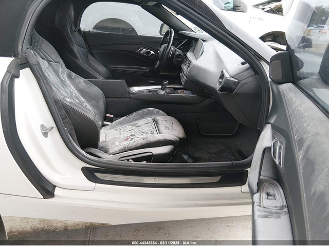 BMW Z4 2.0L I-4 DI, DOHC, VVT, TURBO, 255HP Rear Wheel Drive - автомобили, коли, обяви за нови и употребявани 4