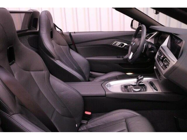 BMW Z4 sDrive20i Sport - автомобили, коли, обяви за нови и употребявани 7