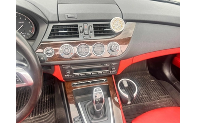 BMW Z4 sDrive35i / CARFAX - автомобили, коли, обяви за нови и употребявани 8