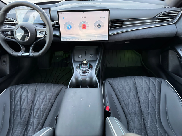BYD Seal Seal Excellence Desig Panorama-Glasdach 360 Kamera - автомобили, коли, обяви за нови и употребявани 9