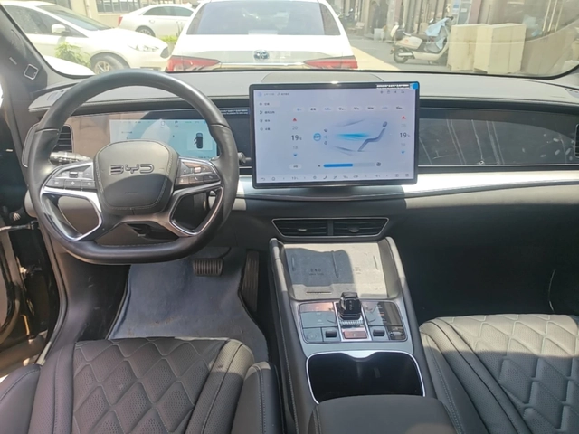 BYD Sealion 7 Long-Range Version - автомобили, коли, обяви за нови и употребявани 3