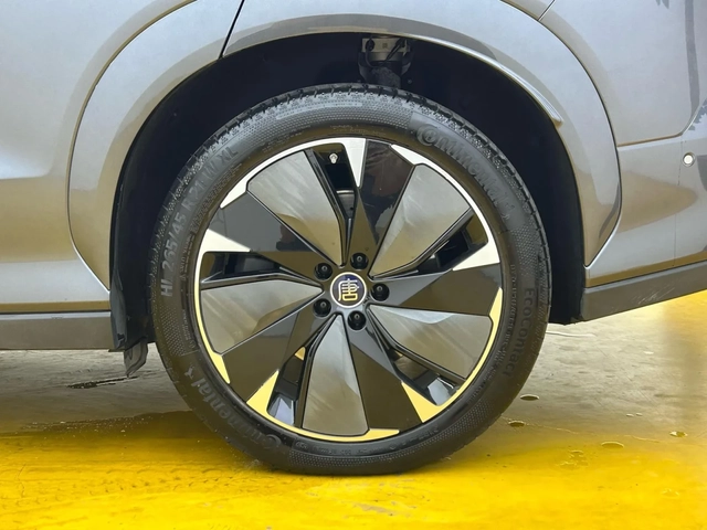 BYD Tang Tang L АWD - автомобили, коли, обяви за нови и употребявани 9