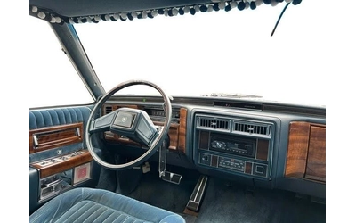Cadillac Brougham 5.0* V8* RWD* - автомобили, коли, обяви за нови и употребявани 12
