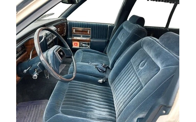 Cadillac Brougham 5.0* V8* RWD* - автомобили, коли, обяви за нови и употребявани 9