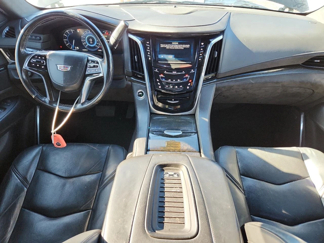 Cadillac Escalade ПОДГРЕВ* КАМЕРА* КЕЙЛЕС* LANE* ASSIST - автомобили, коли, обяви за нови и употребявани 7