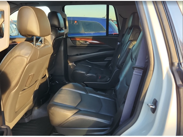 Cadillac Escalade LUXURY - автомобили, коли, обяви за нови и употребявани 11