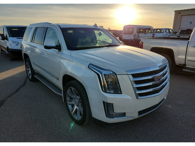 Cadillac Escalade LUXURY - автомобили, коли, обяви за нови и употребявани 1