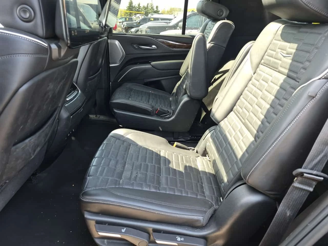 Cadillac Escalade 6.2L V8 * SPORT PLATINUM * CARFAX * - автомобили, коли, обяви за нови и употребявани 9