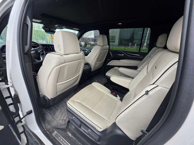 Cadillac Escalade * Sport * 2 КЛЮЧА* ПОДГРЕВ* KEYLESS* PANO* - автомобили, коли, обяви за нови и употребявани 12