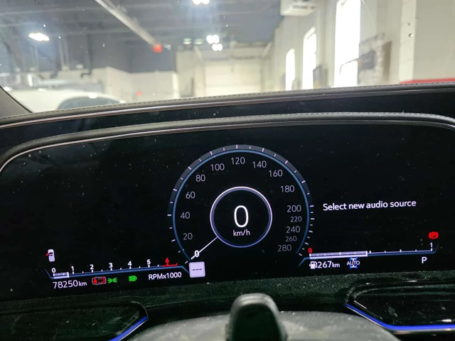 Cadillac Escalade * Sport * 2 КЛЮЧА* ПОДГРЕВ* KEYLESS* PANO* - автомобили, коли, обяви за нови и употребявани 7